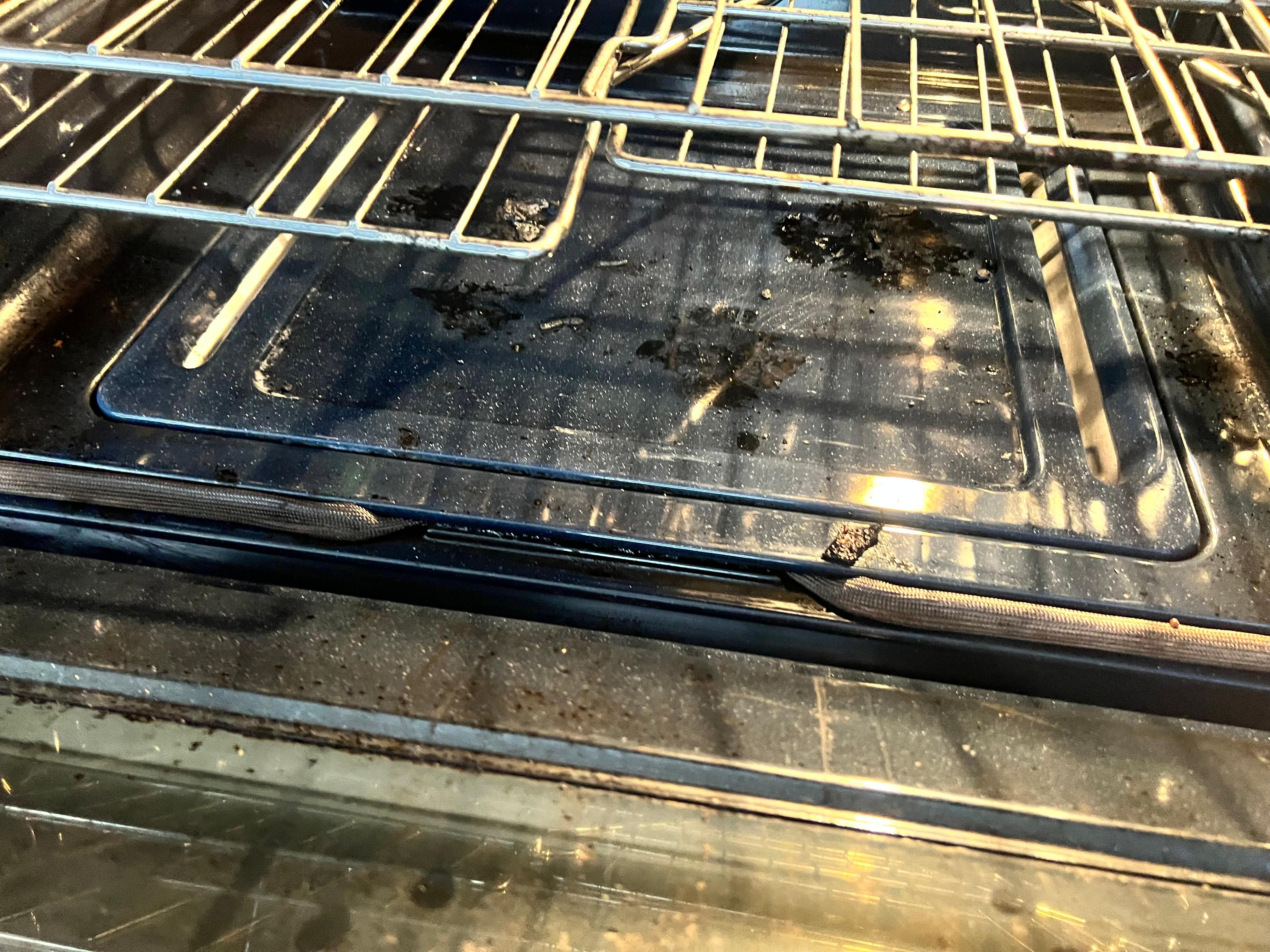 Inside of oven was very dirty