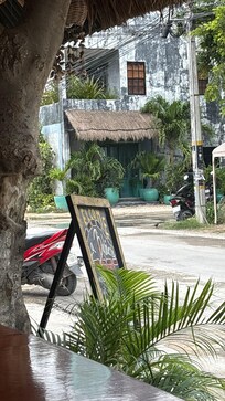 Front of hotel from restaurant across the street