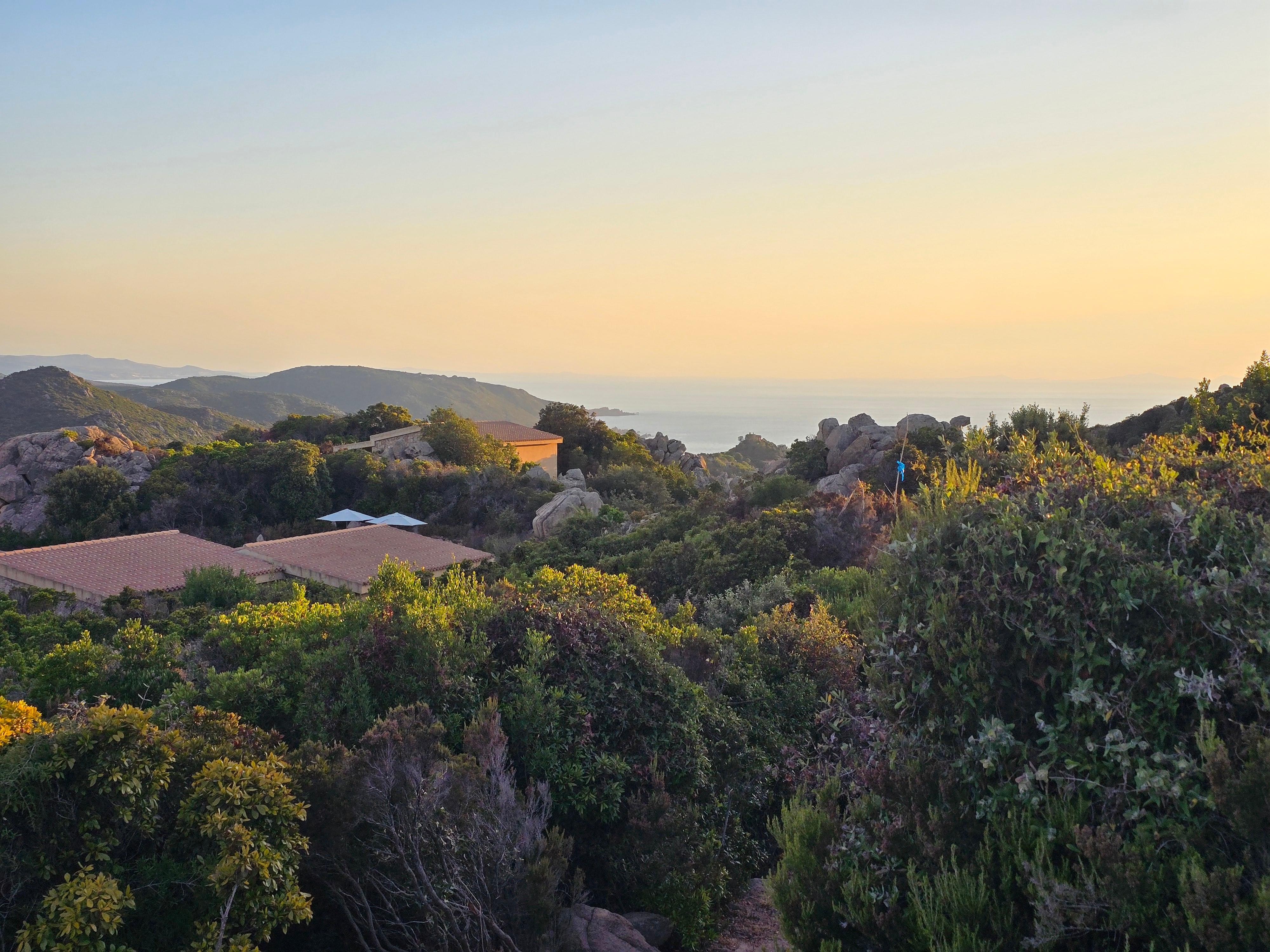 Vu de la terrasse au niveau de l'entrée