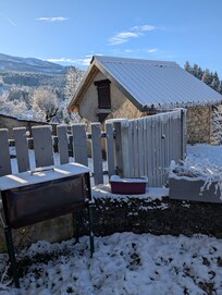 Vue extérieure de la maison !