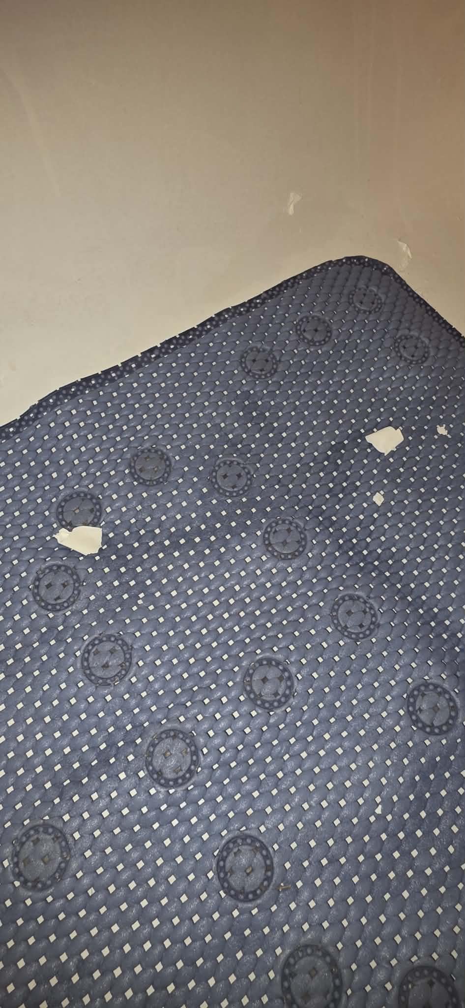 Pain peeling off in bathtub/showers