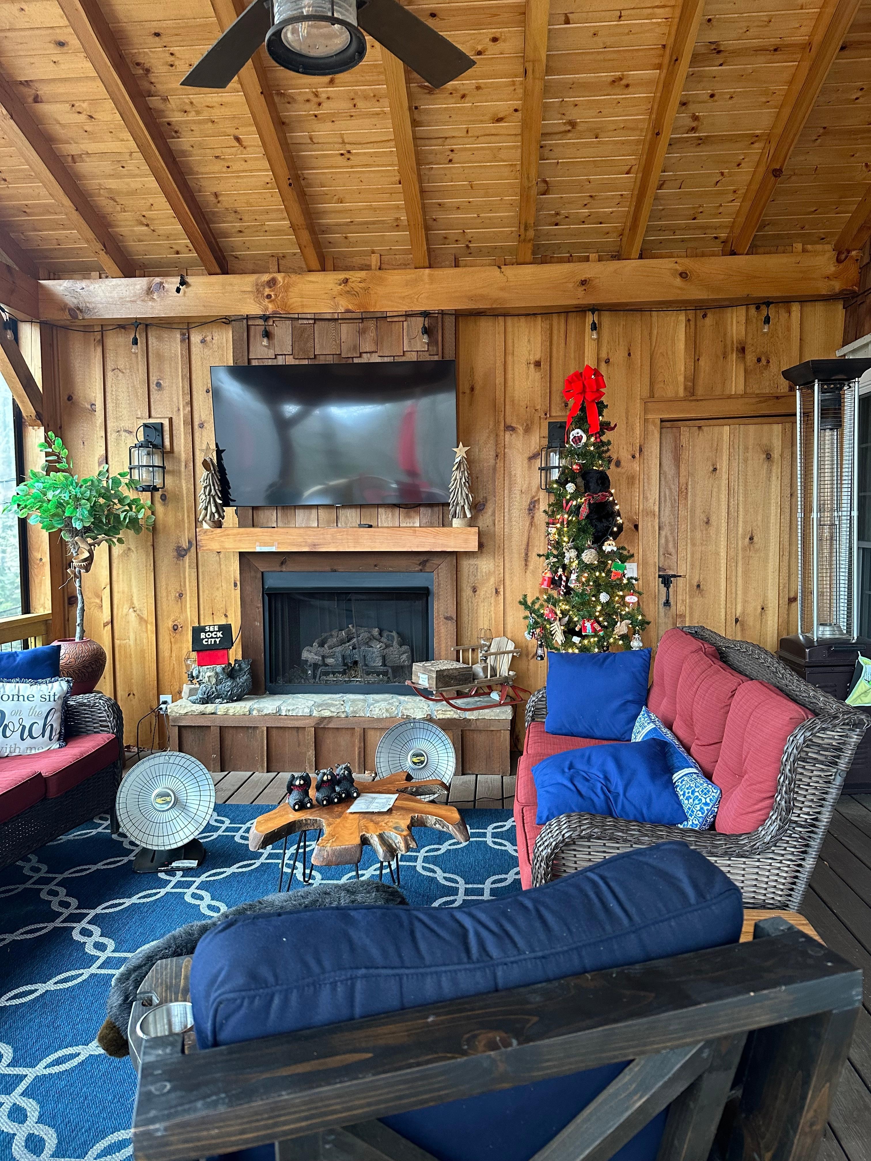 Outside covered porch was so nice to hang out. 