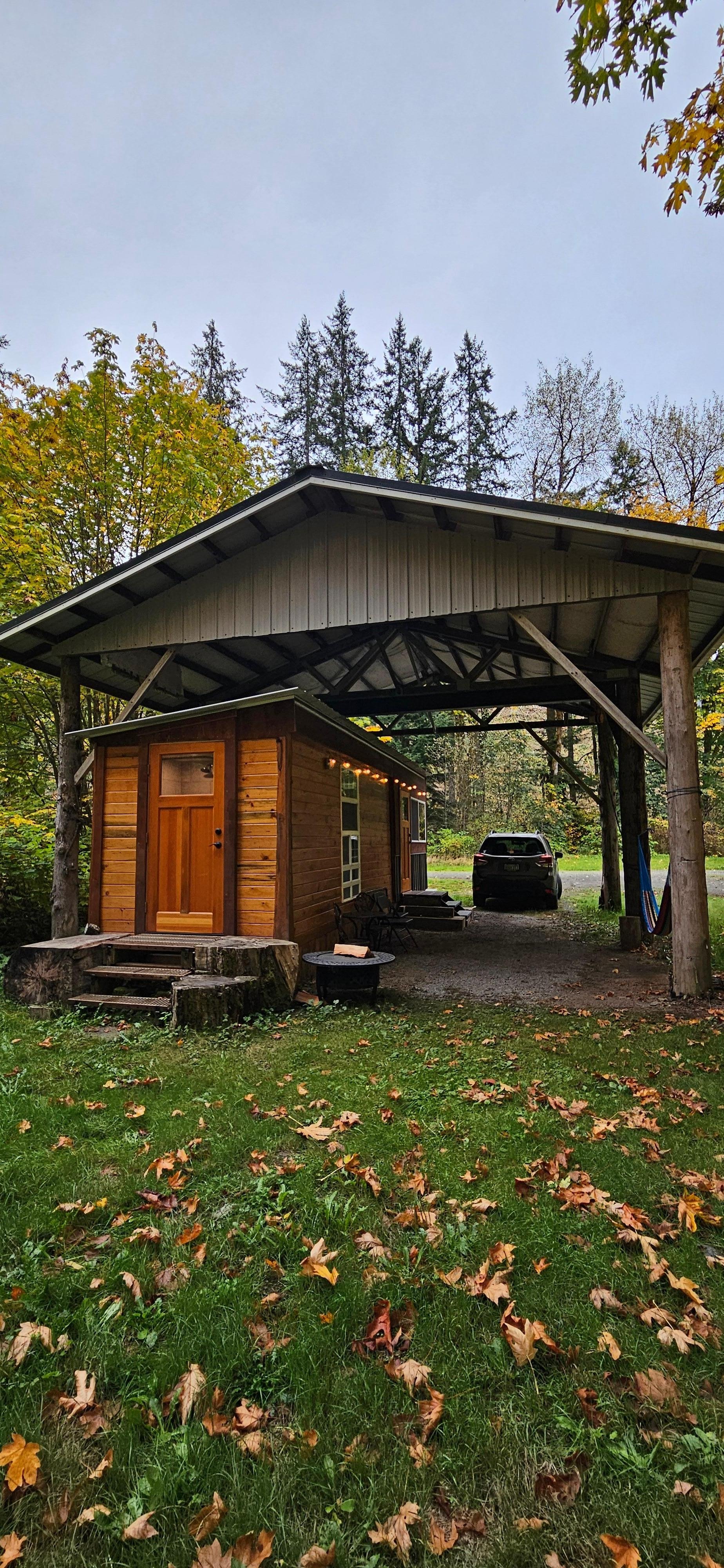 Picture from the back of the home, so cute!