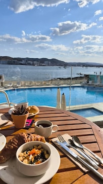 Colazione sul mare