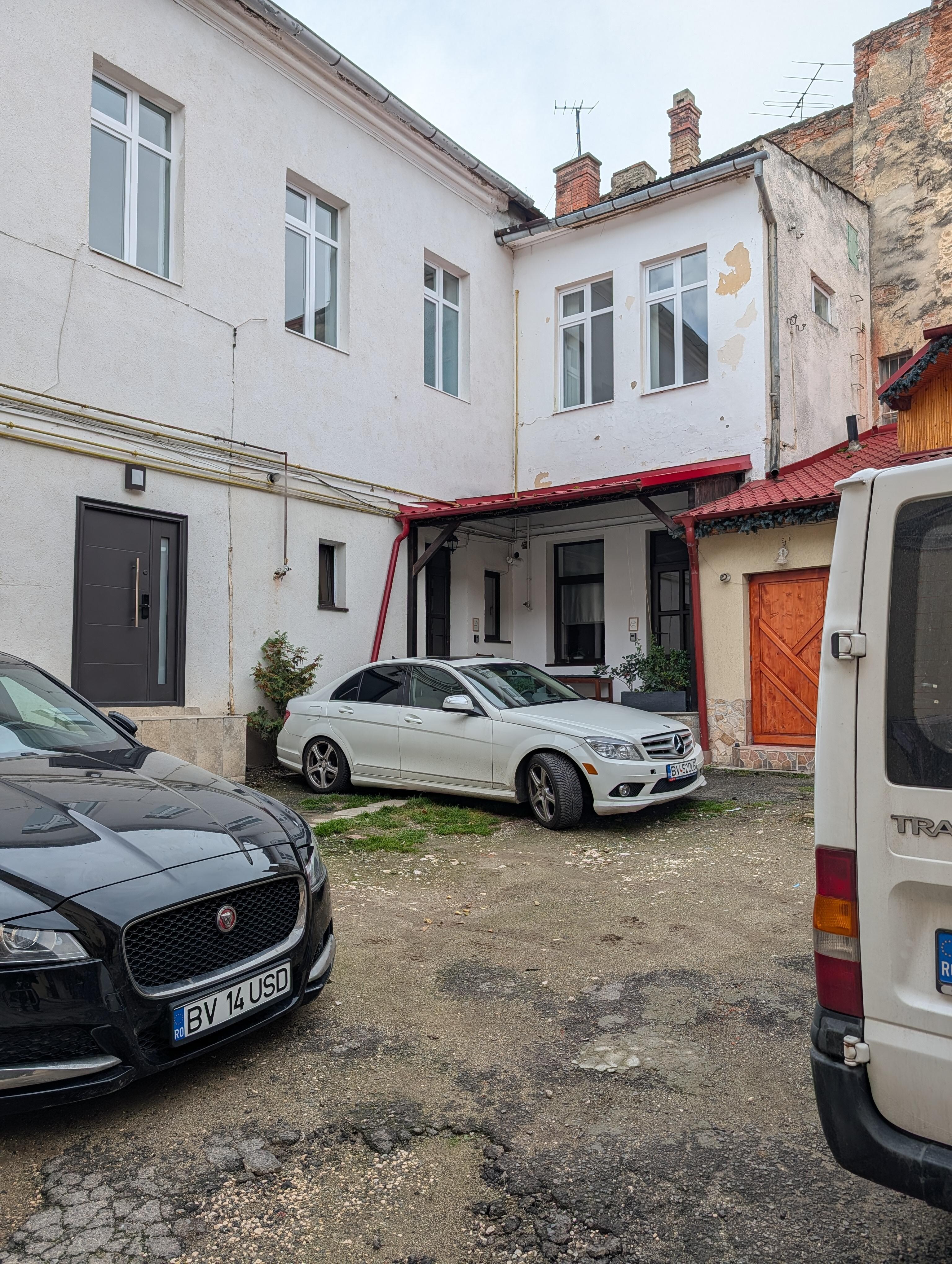 Apartment in the corner 