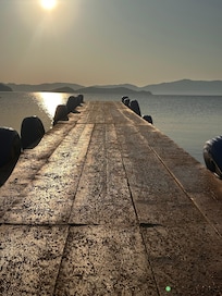 Dock