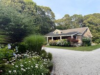 Front drive with landscaped circle