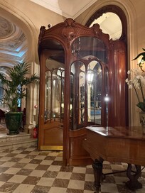 Antique revolving door