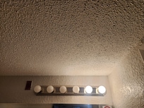 Only 2 working light bulbs