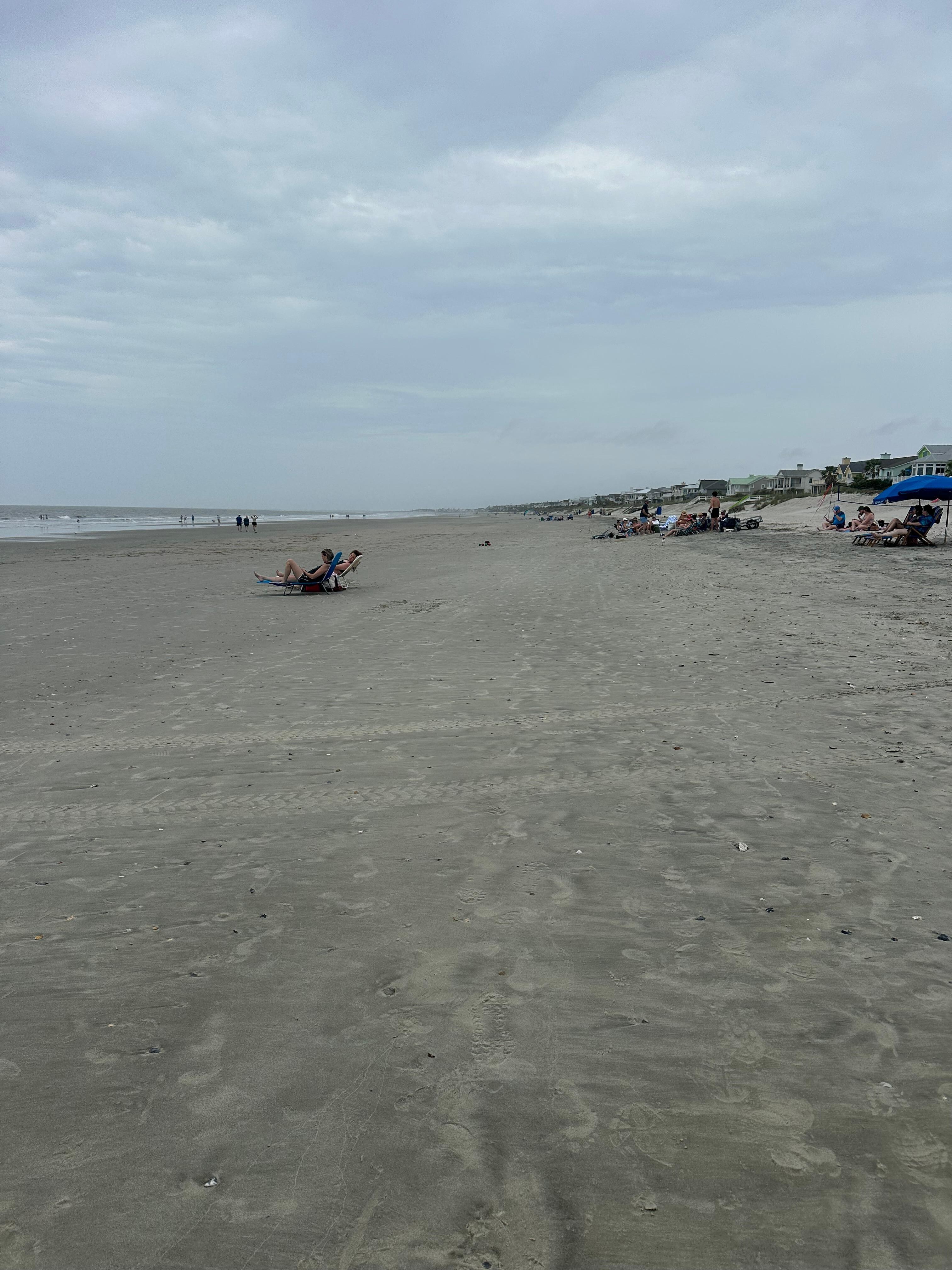 Beach 15 minute walk.