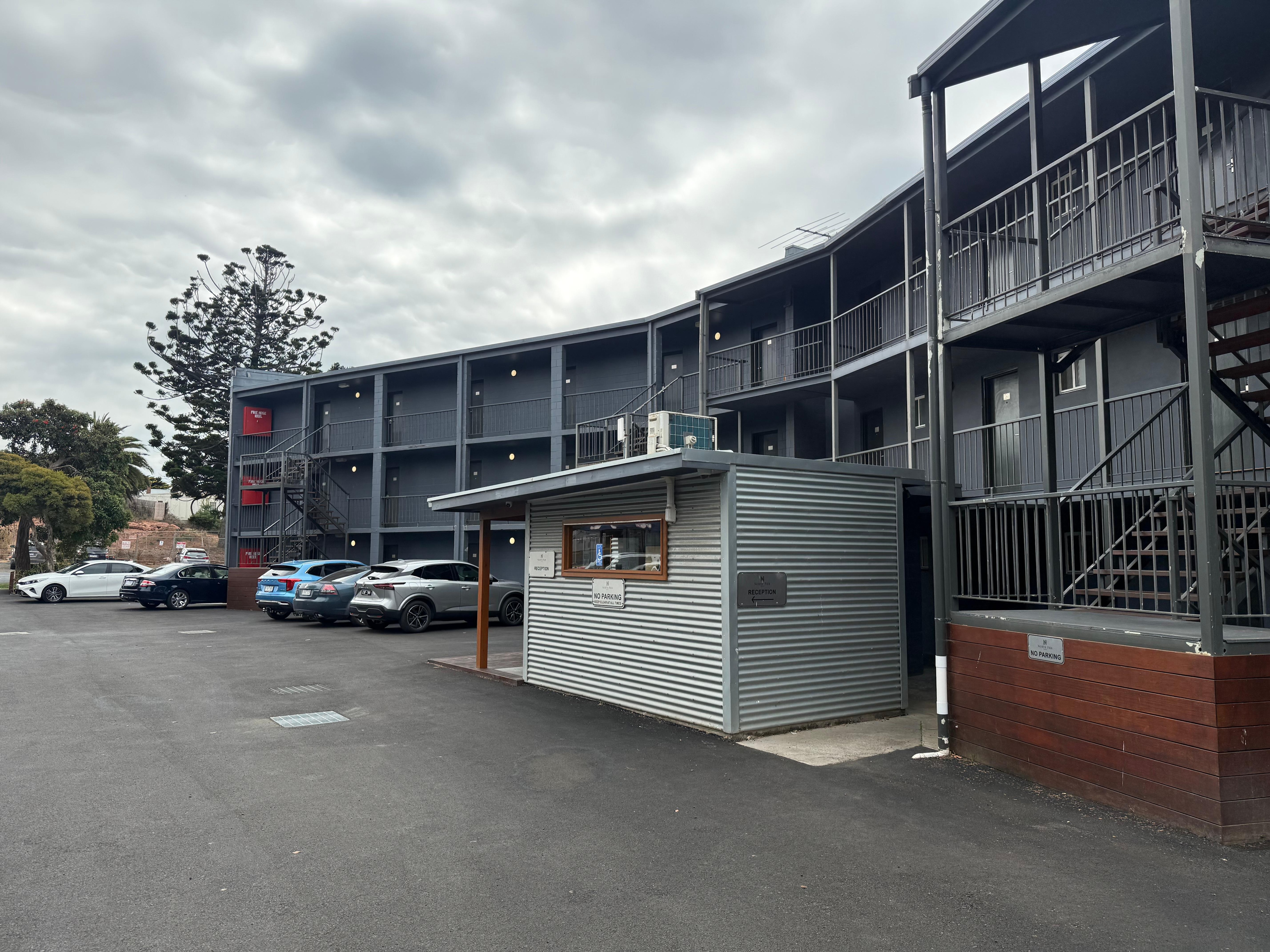 レセプションはPM6時まで