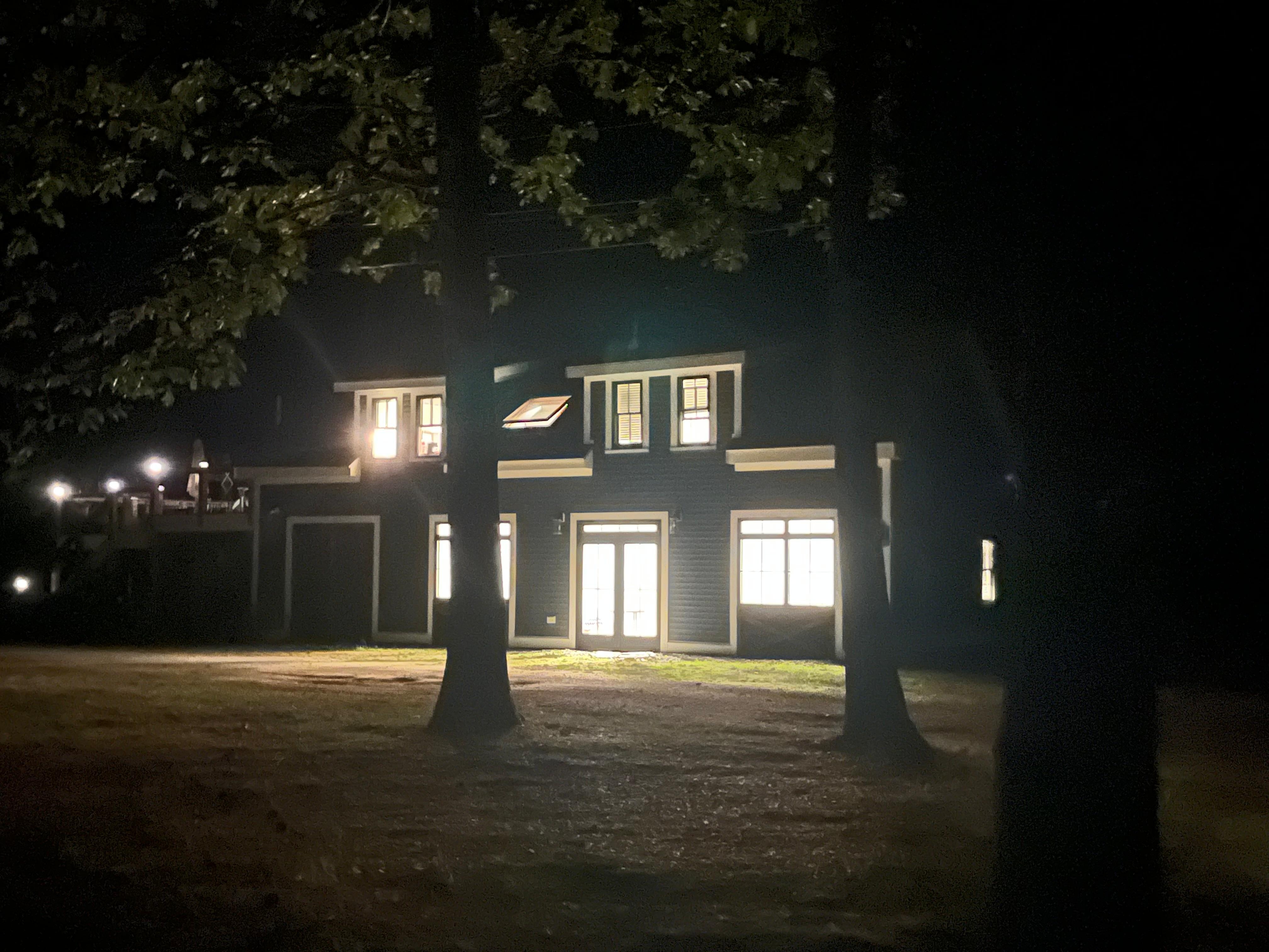 The house at night 