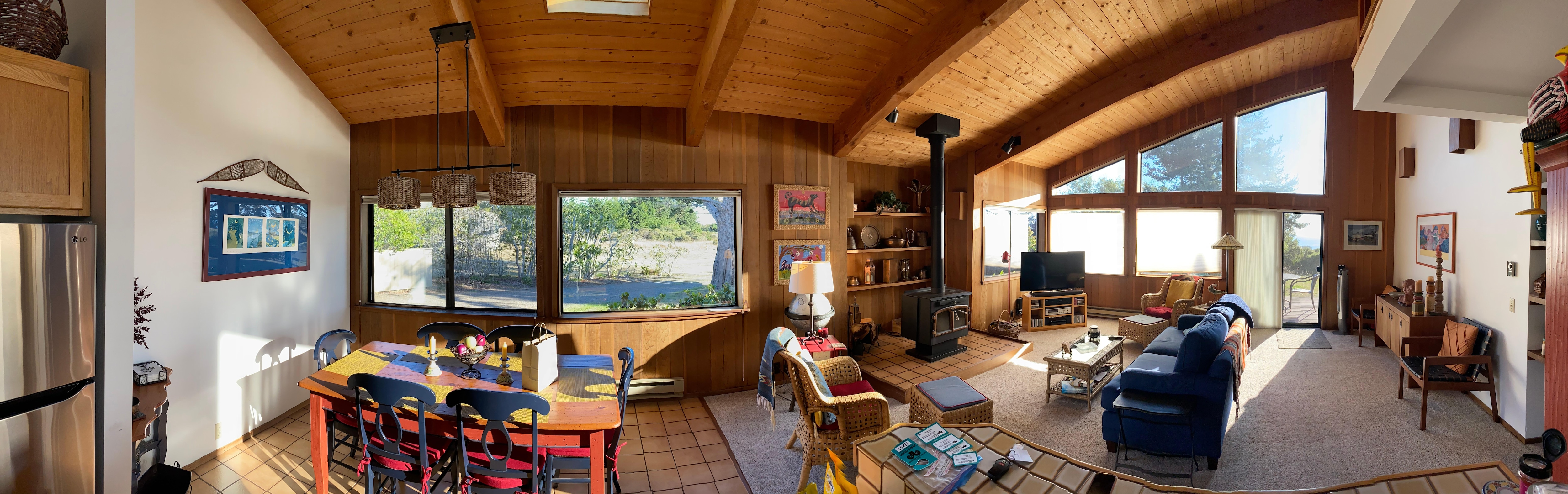 Panorama of the open plan gathering area.