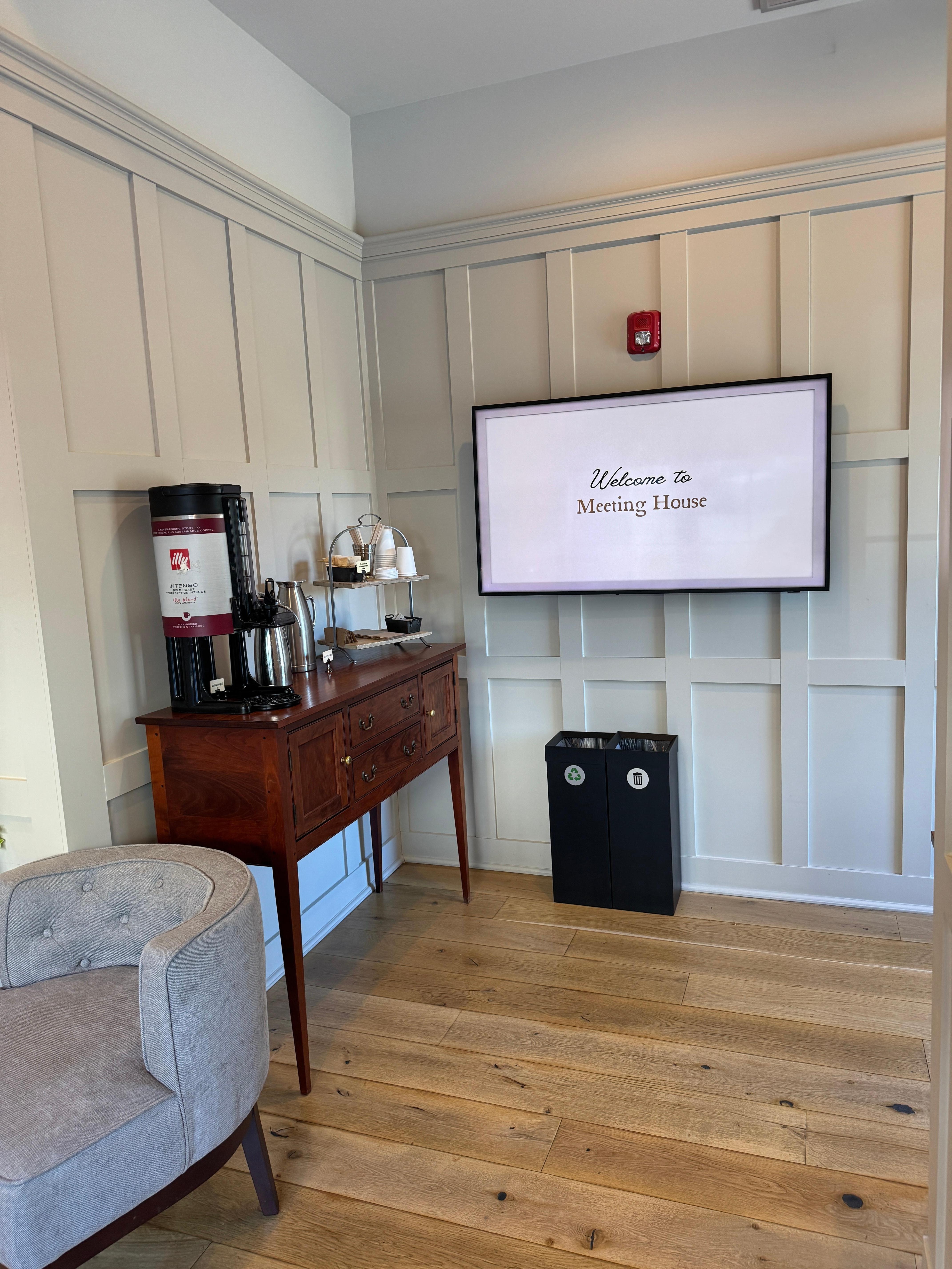 Complimentary, Lobby Tea