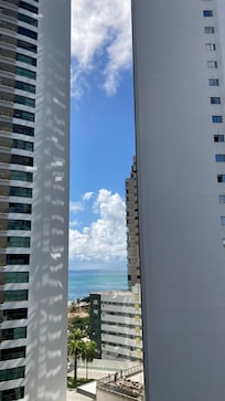 Vista lateral do quarto