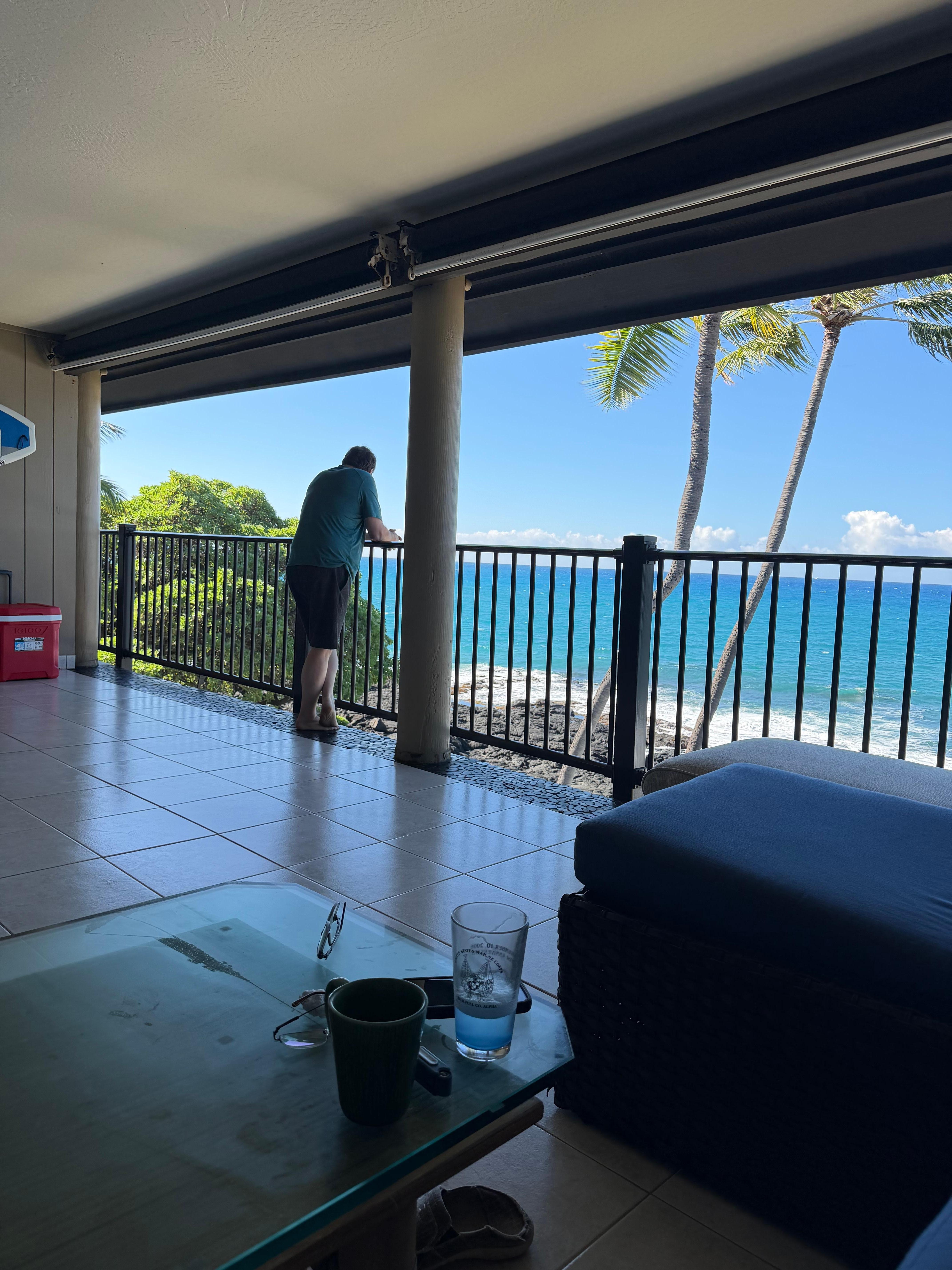 Spacious oceanfront lanai