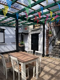 Courtyard/room entrance