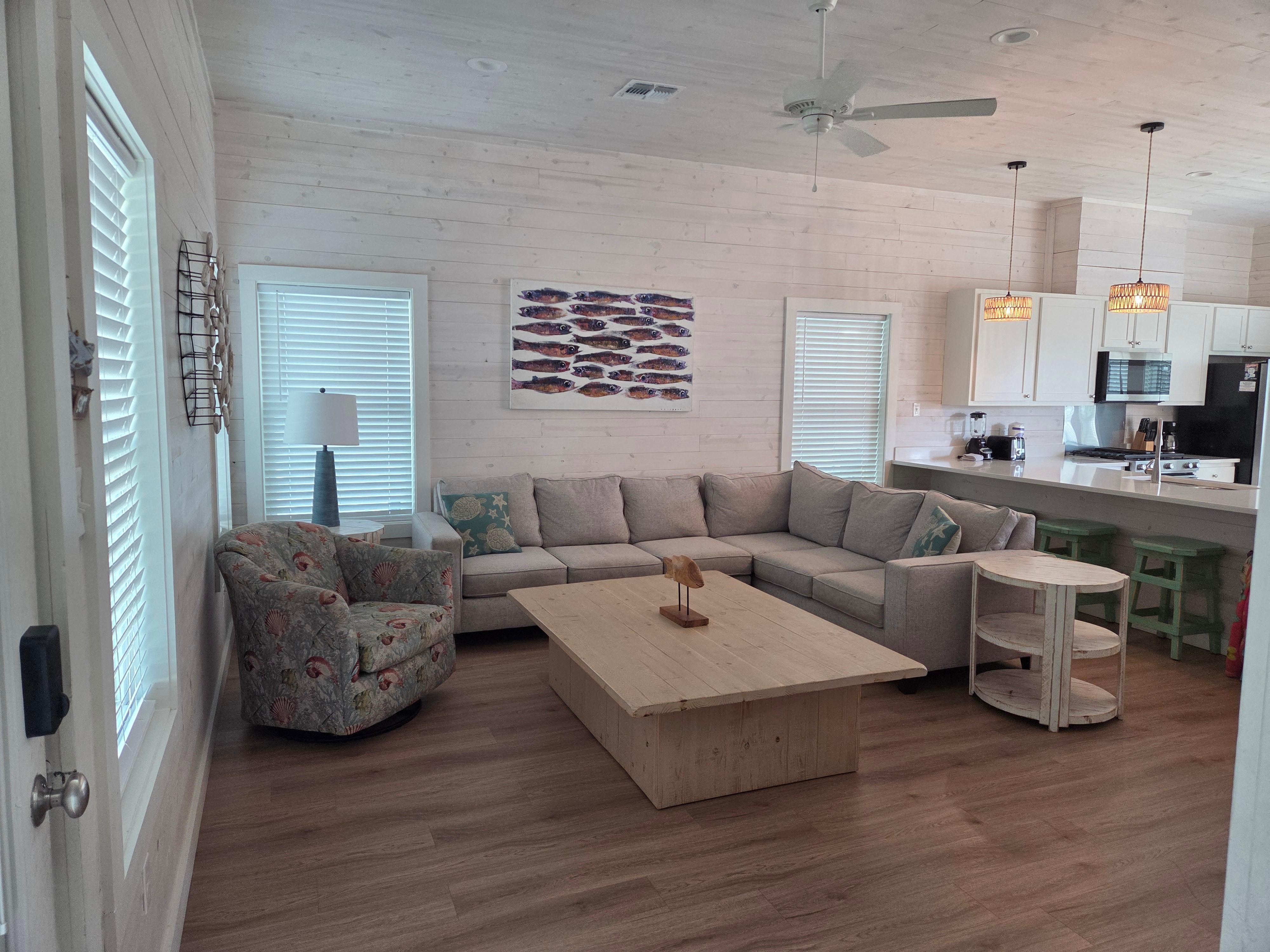 Livingroom 
Area was very nice and clean. Smelled very clean when you walked in. 