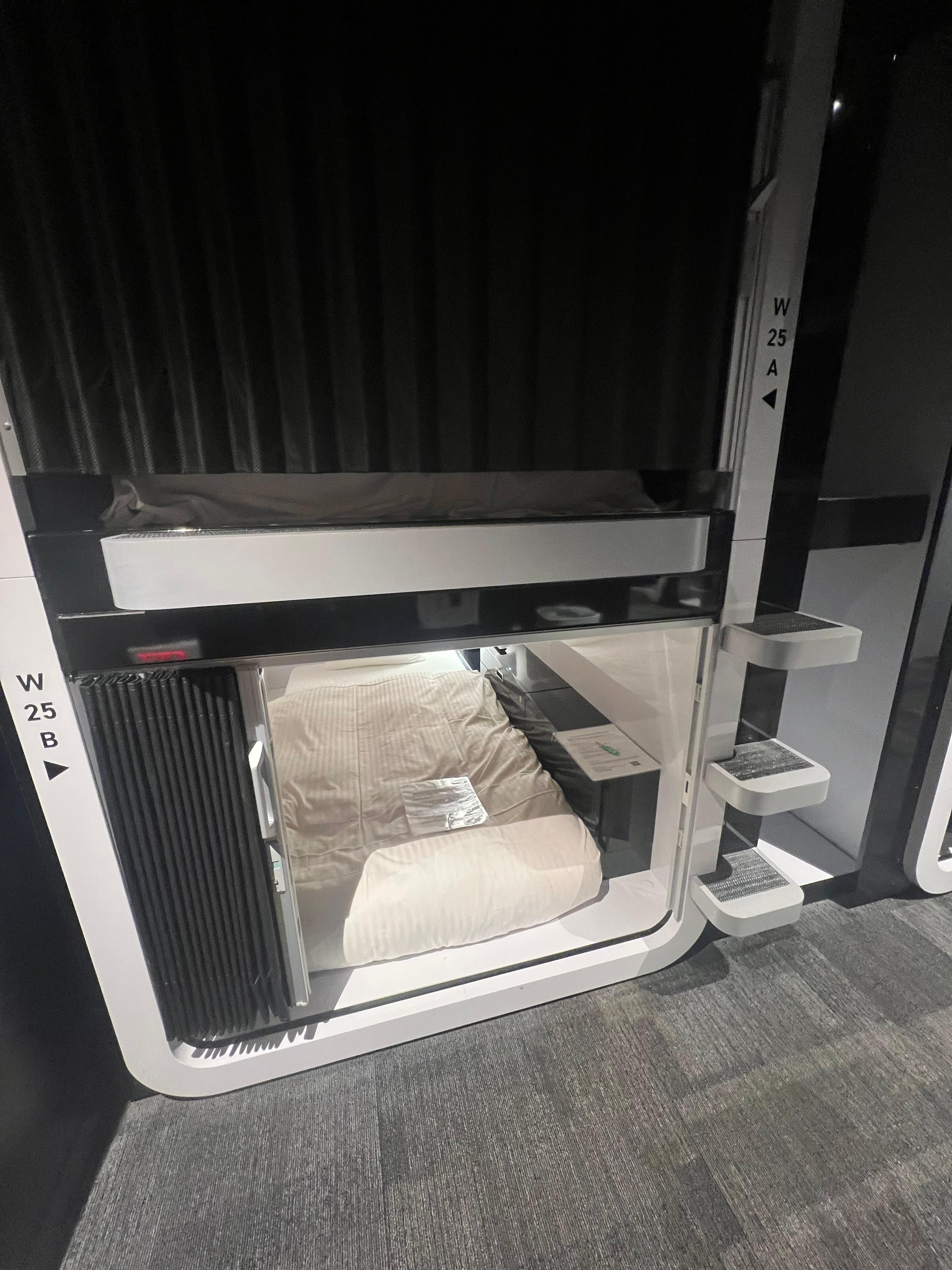 It was quiet, comfortable, cosy and clean. Great for the price.