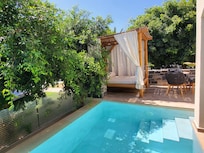 Suite with private pool