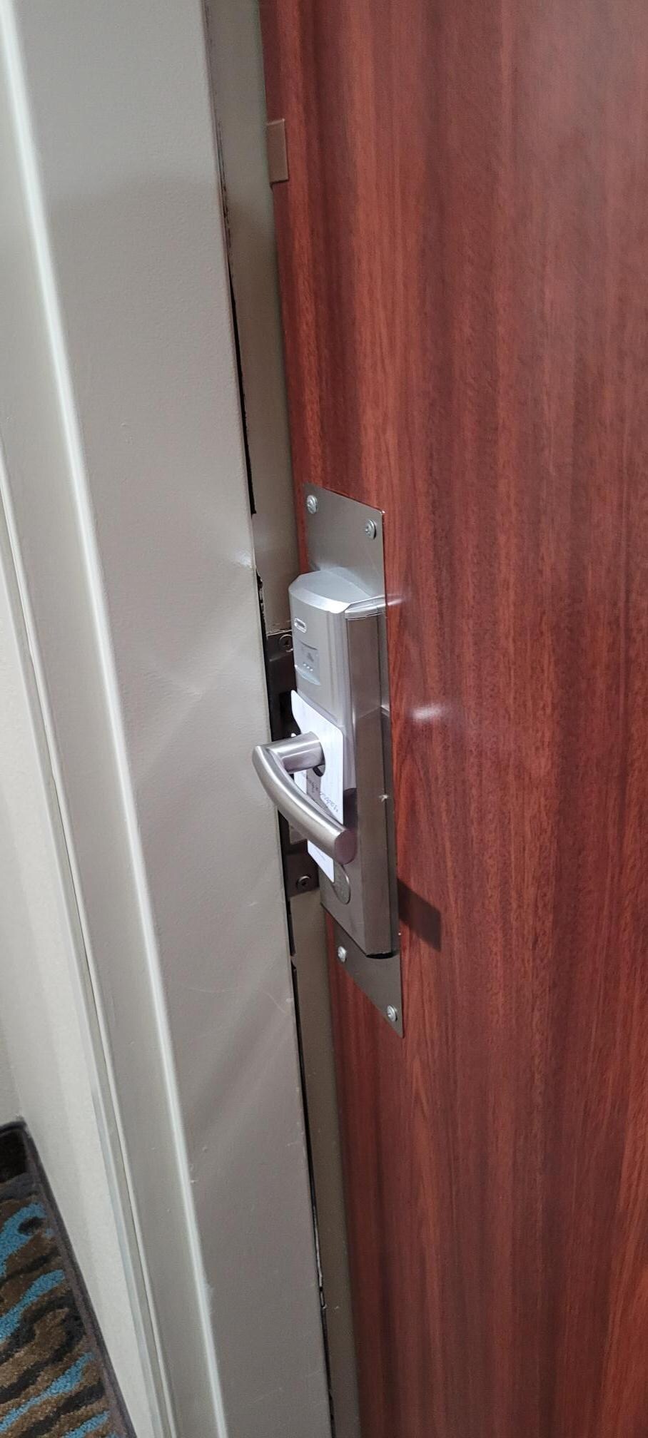 Door that doesn't close