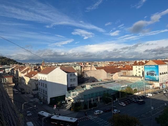 blob:https://sv.hotels.com/8fcc108b-0863-4c28-9776-a1007043b896