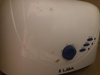 Very dirty toaster