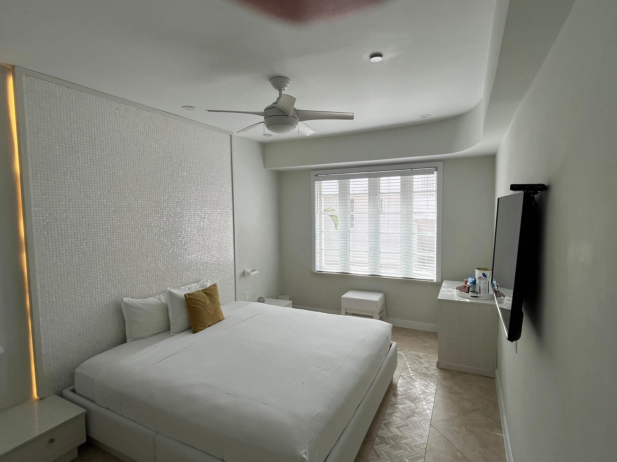 King Courtyard View Room