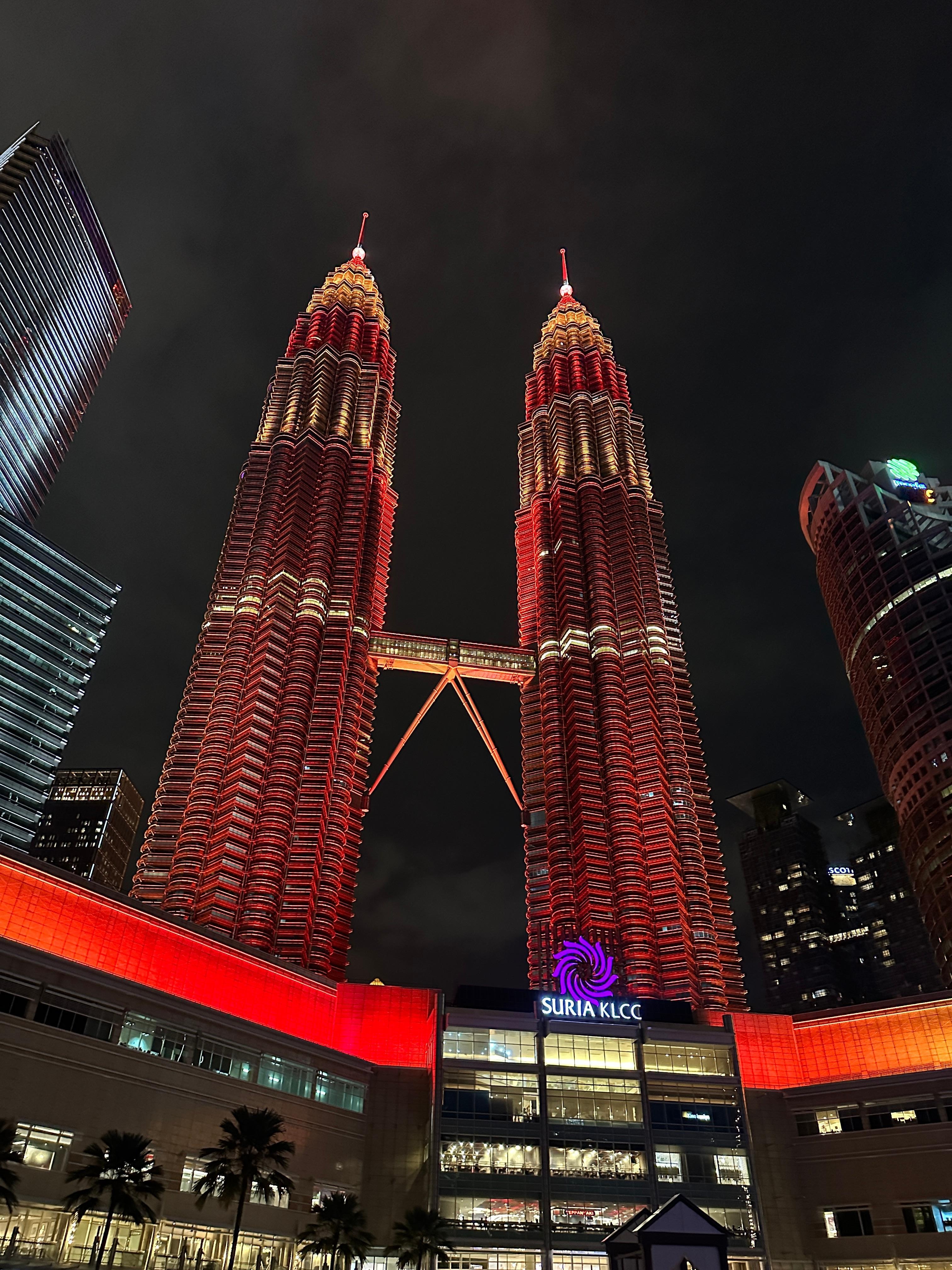 25 mins walk to twin towers