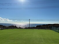 ウッドデッキから海が一望できます。夕焼けもとてもキレイでした。