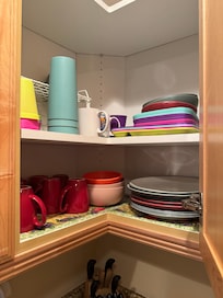 Lots of dishes (kid friendly)