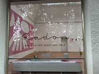 Yoga studio 15 minutes from the hotel, with 2 classes a dsy