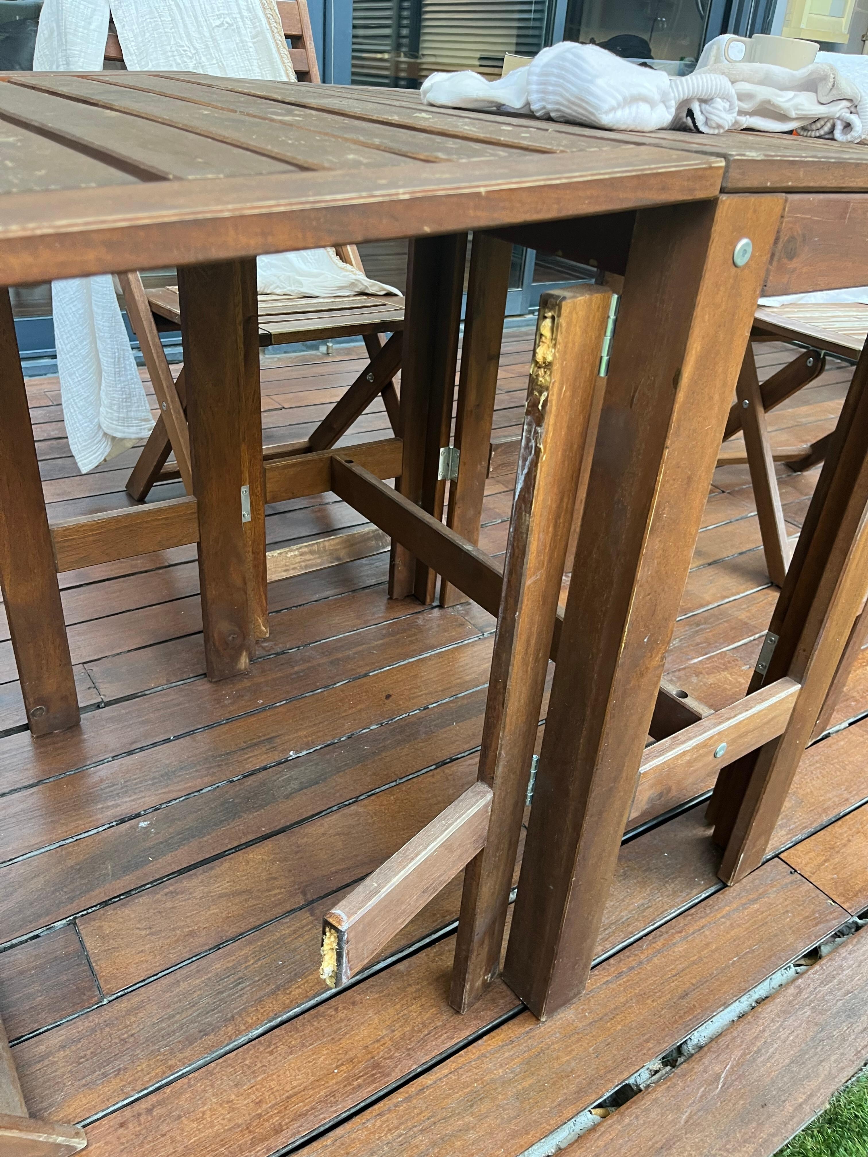 Deck table
