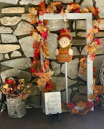 Patio greeting - Decorated for the season!