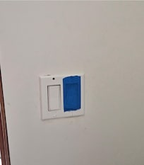 One of many light and outlets that didn't work. Thought was charging phones-next morning--no charge happened.