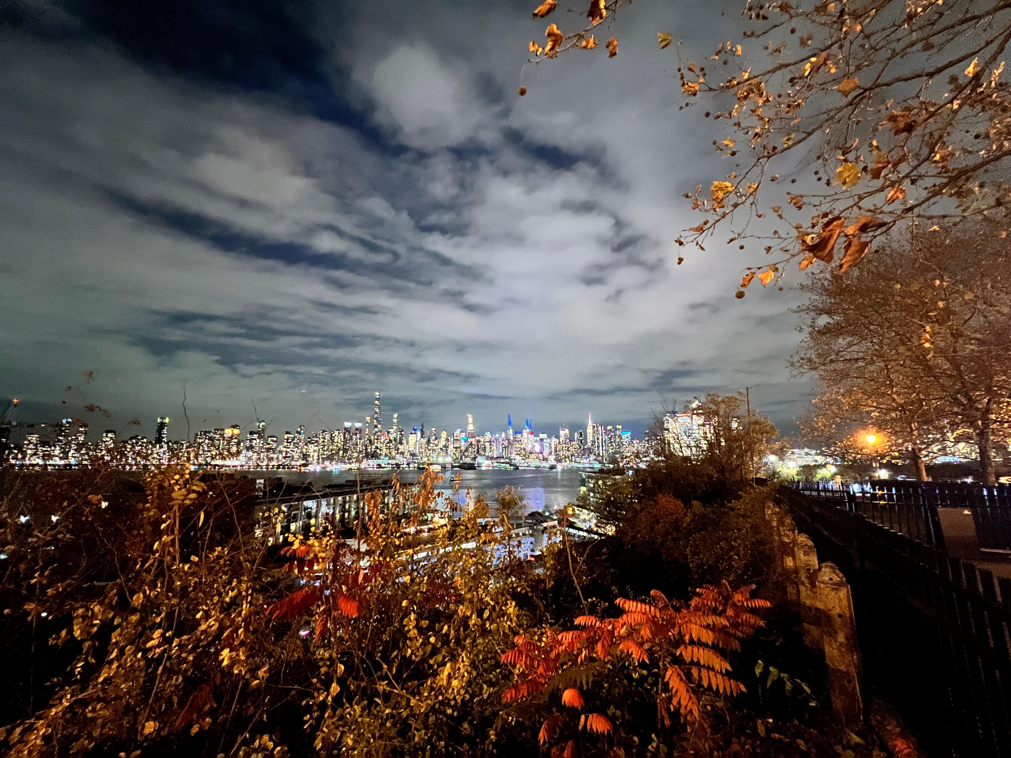Manhattan skyline in Fall
