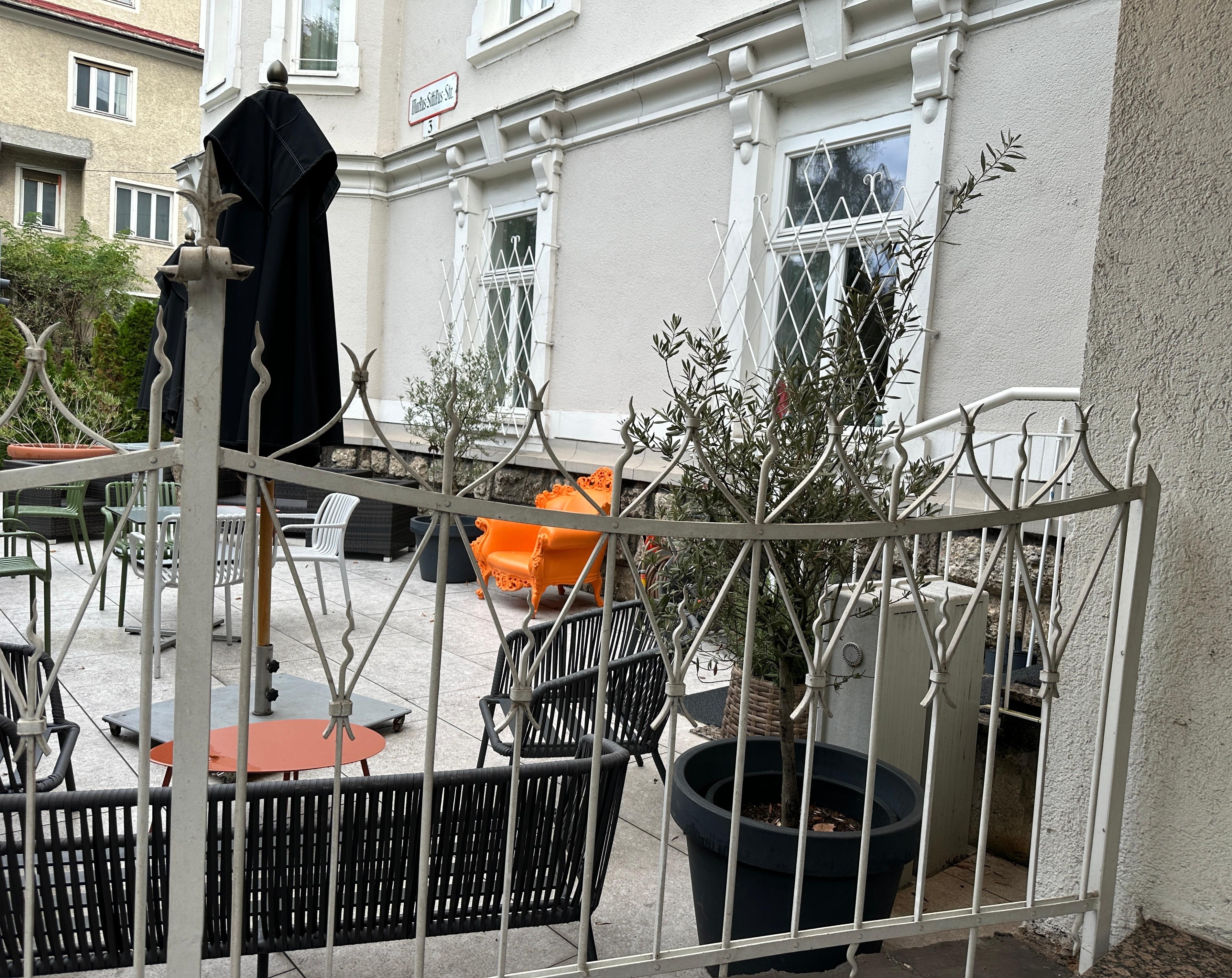 Bars for protection on windows