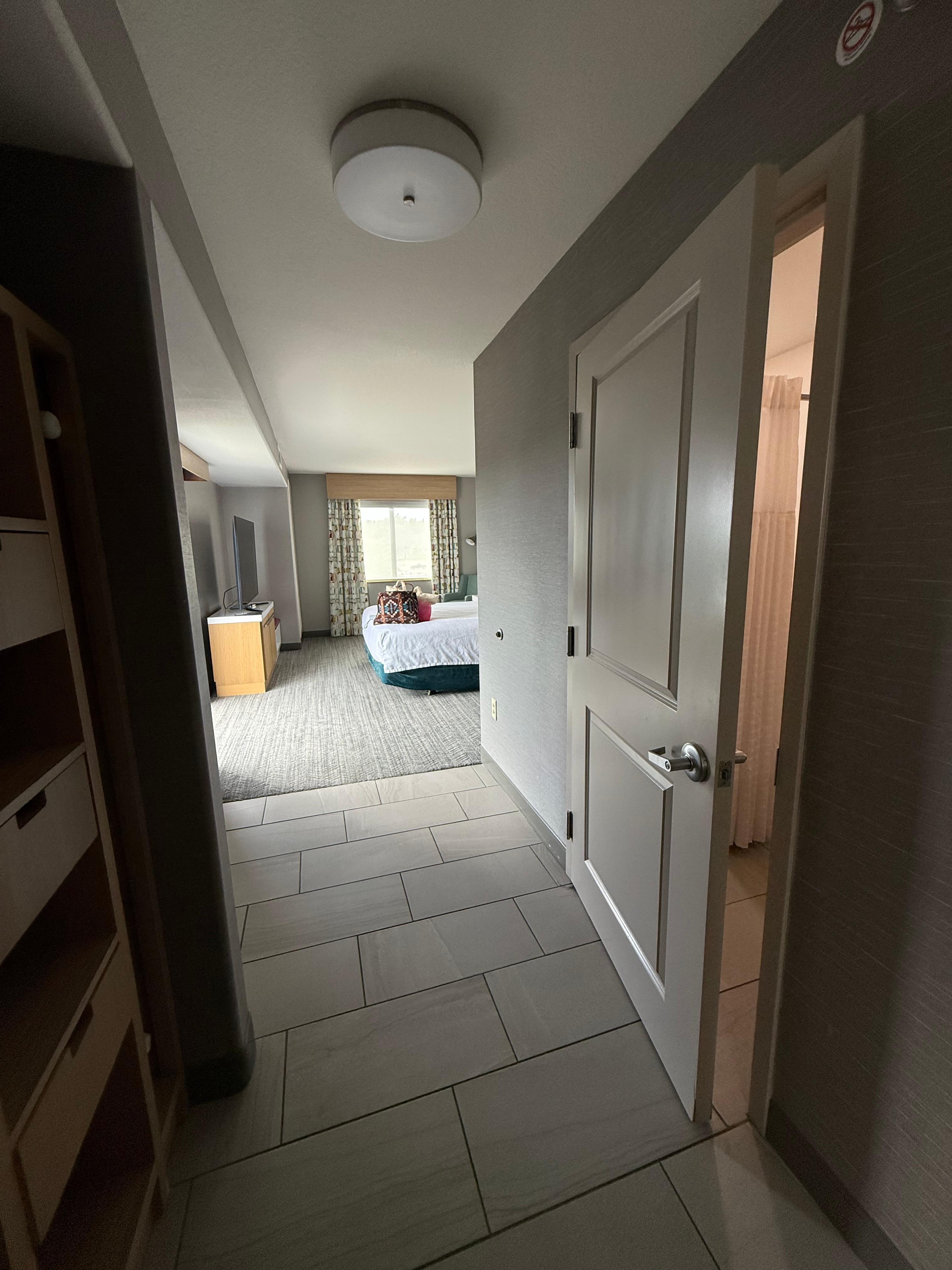 Room #1 in presidential suite w balcony slider.
