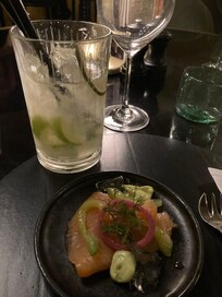 Restaurant/bar