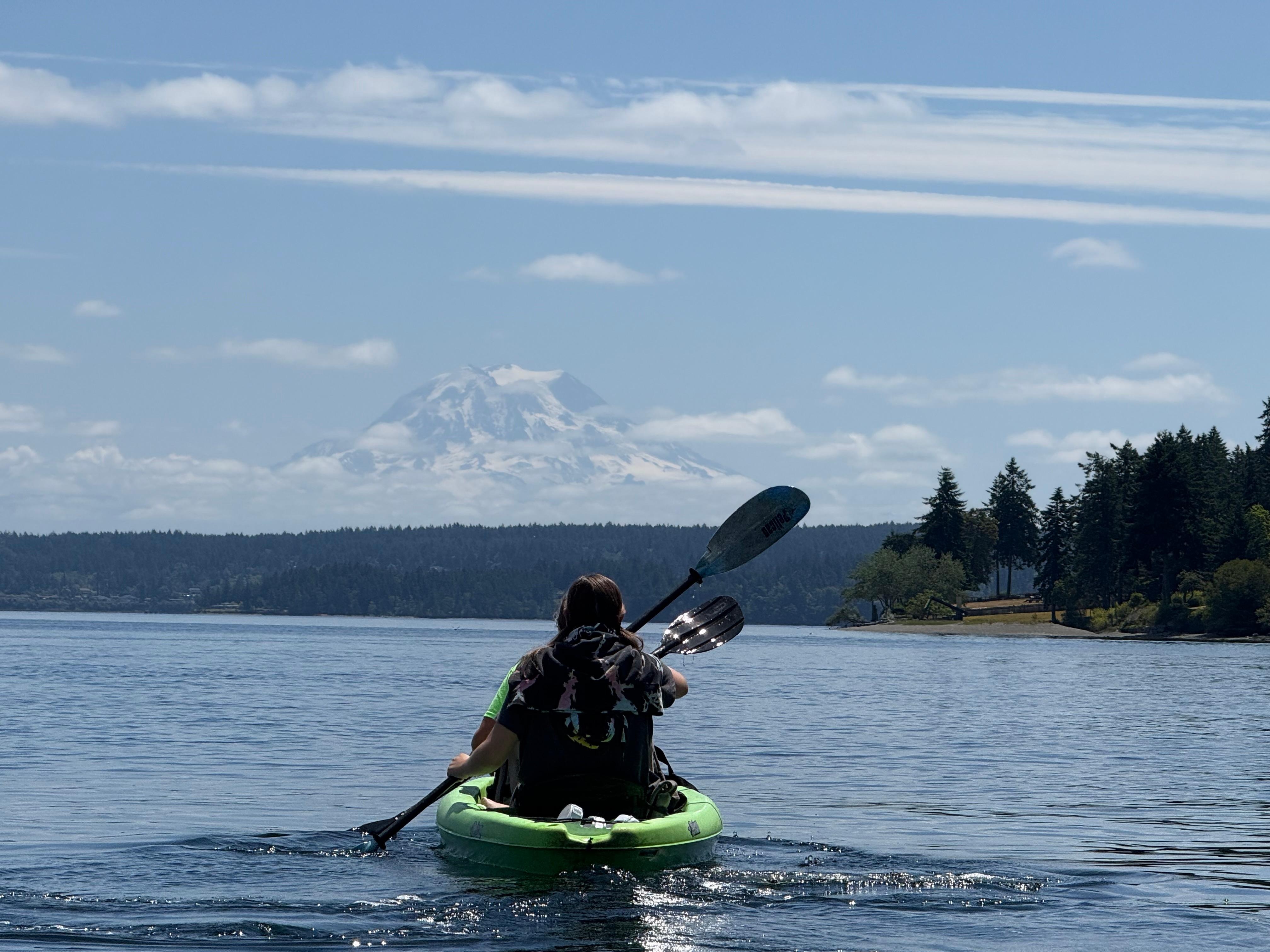 Kayak over to Eagle Island! Walked around the whole beach. Very clean and clear beach 