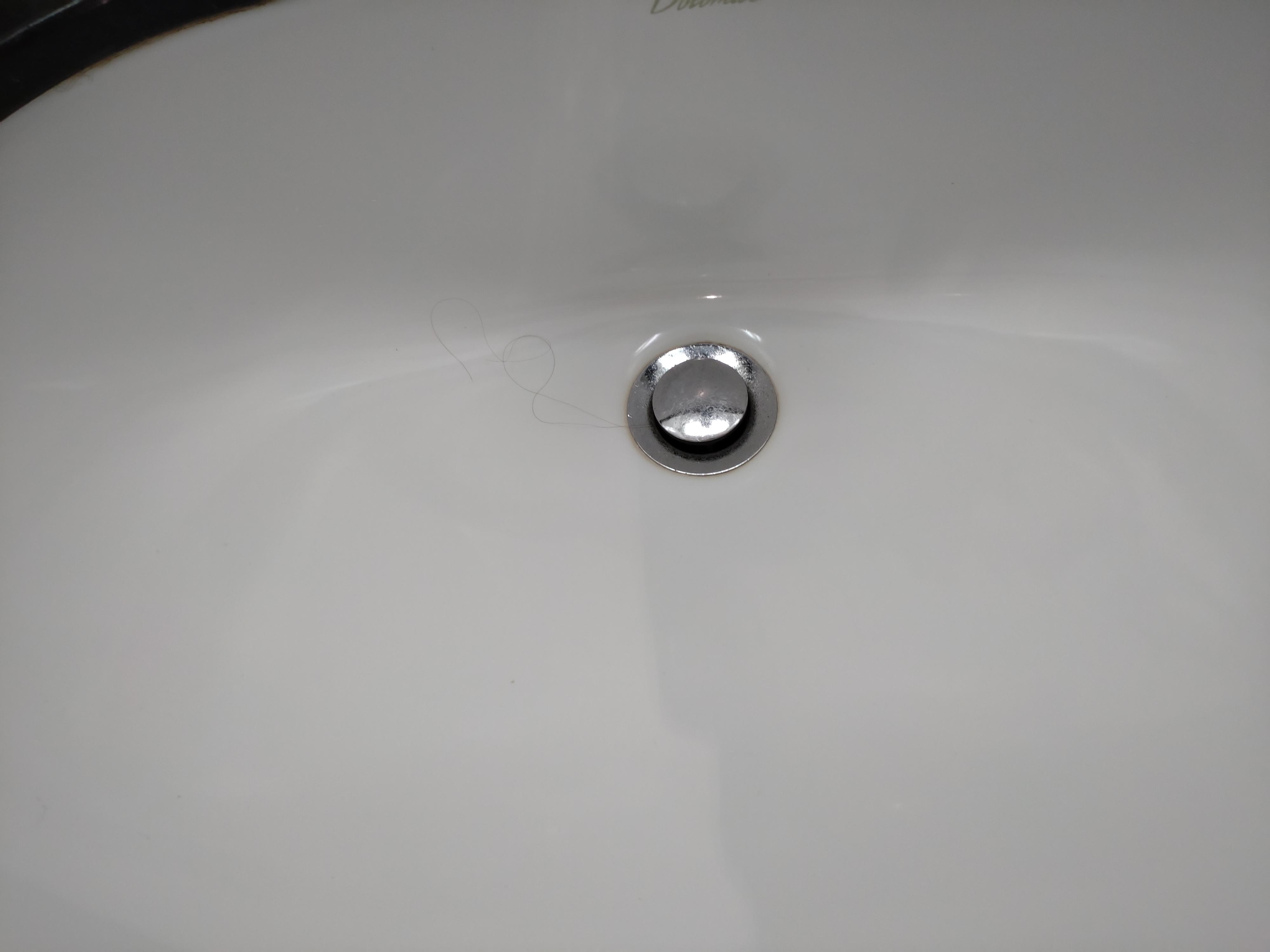 Toilet var ikke gjort rent efter tidligere gæster. 