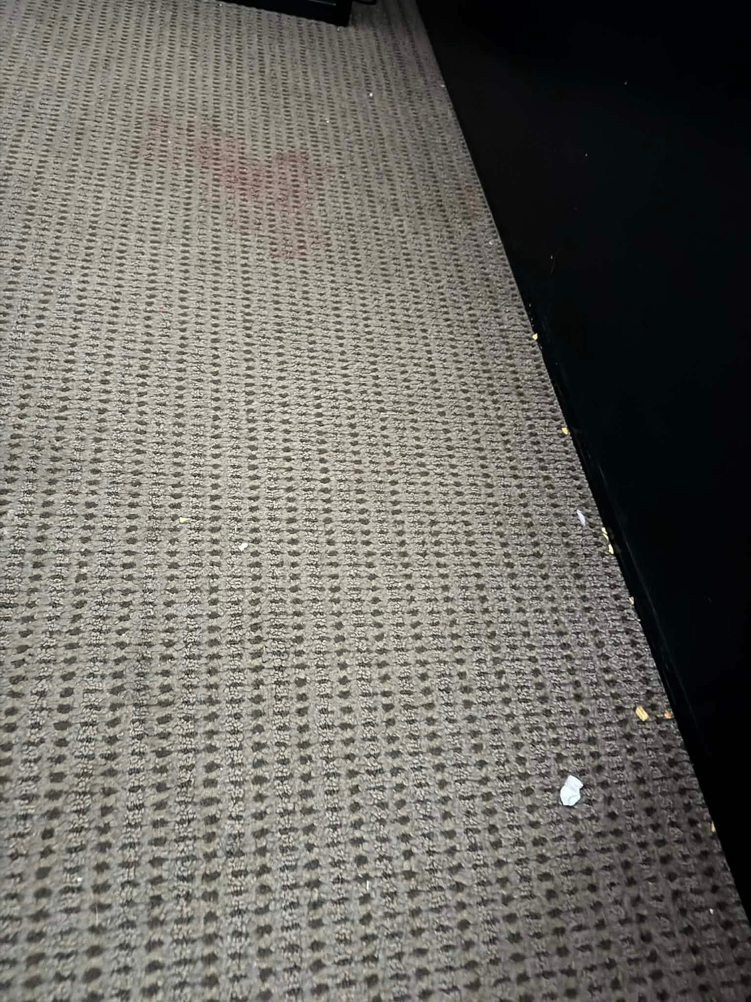 Dirty floor even when the room was late for us