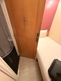 Single room floorspace