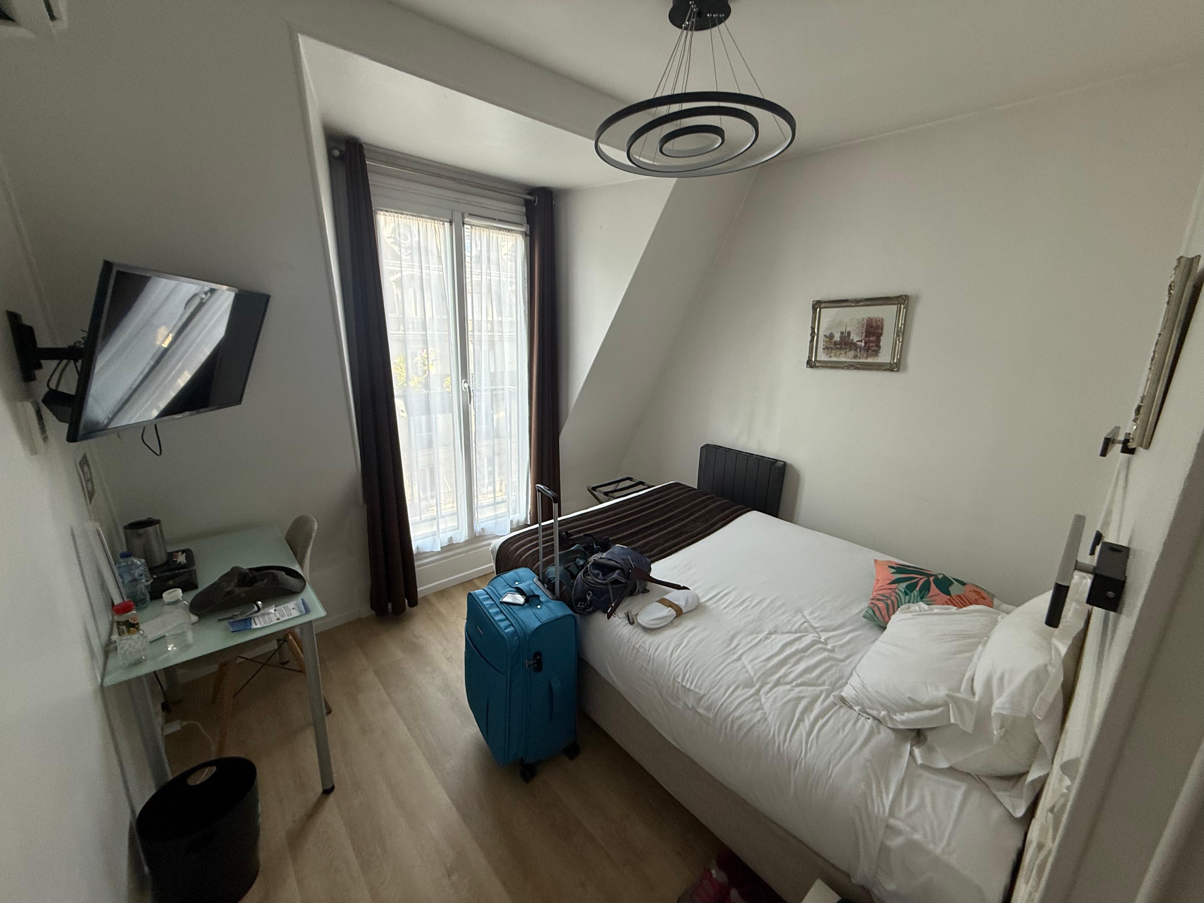 The room was bright & airy, with nice street views.