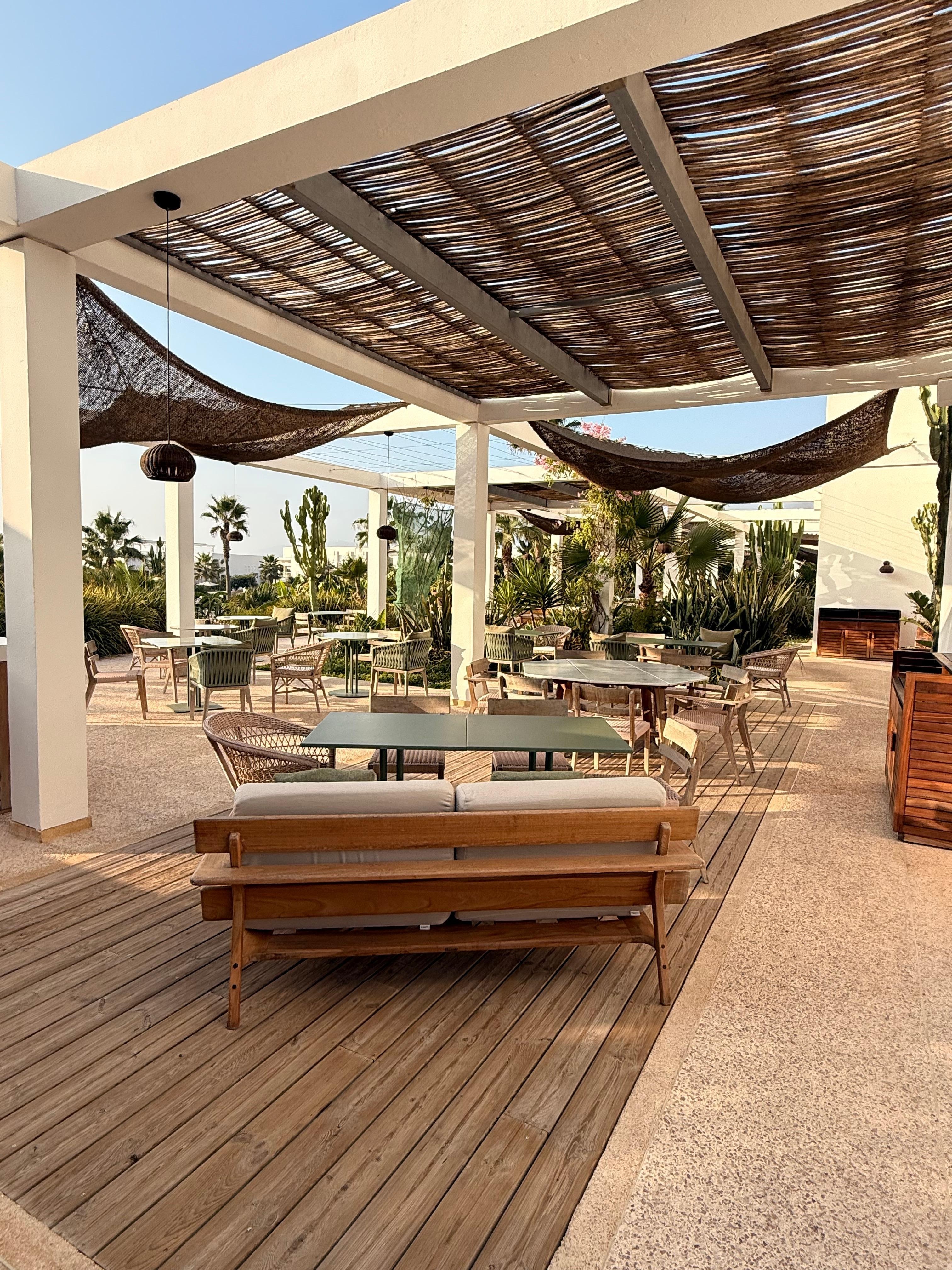 Breakfast area both indoors and out