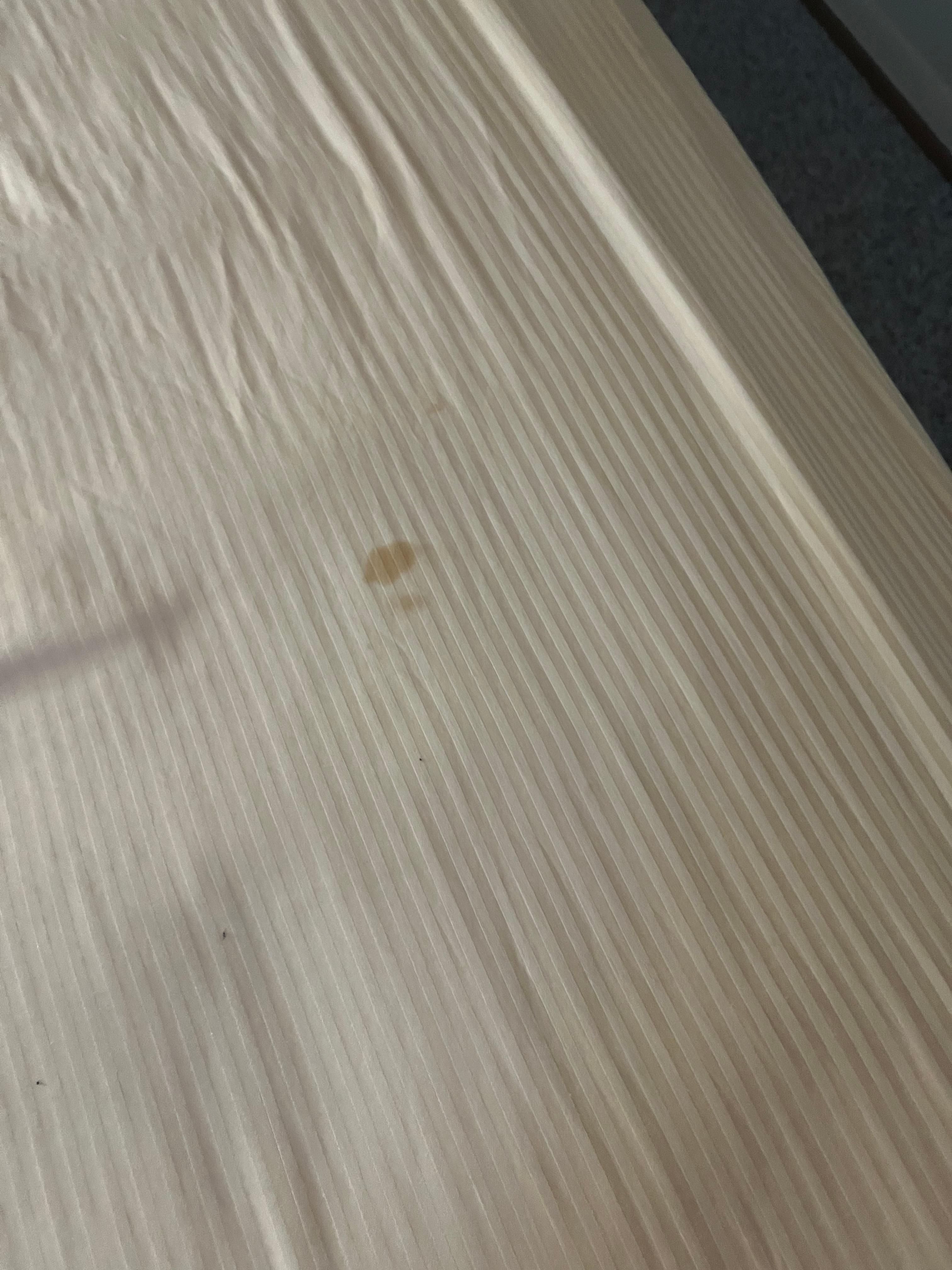 Dirty sheets in 1 room that came clean after I washed them