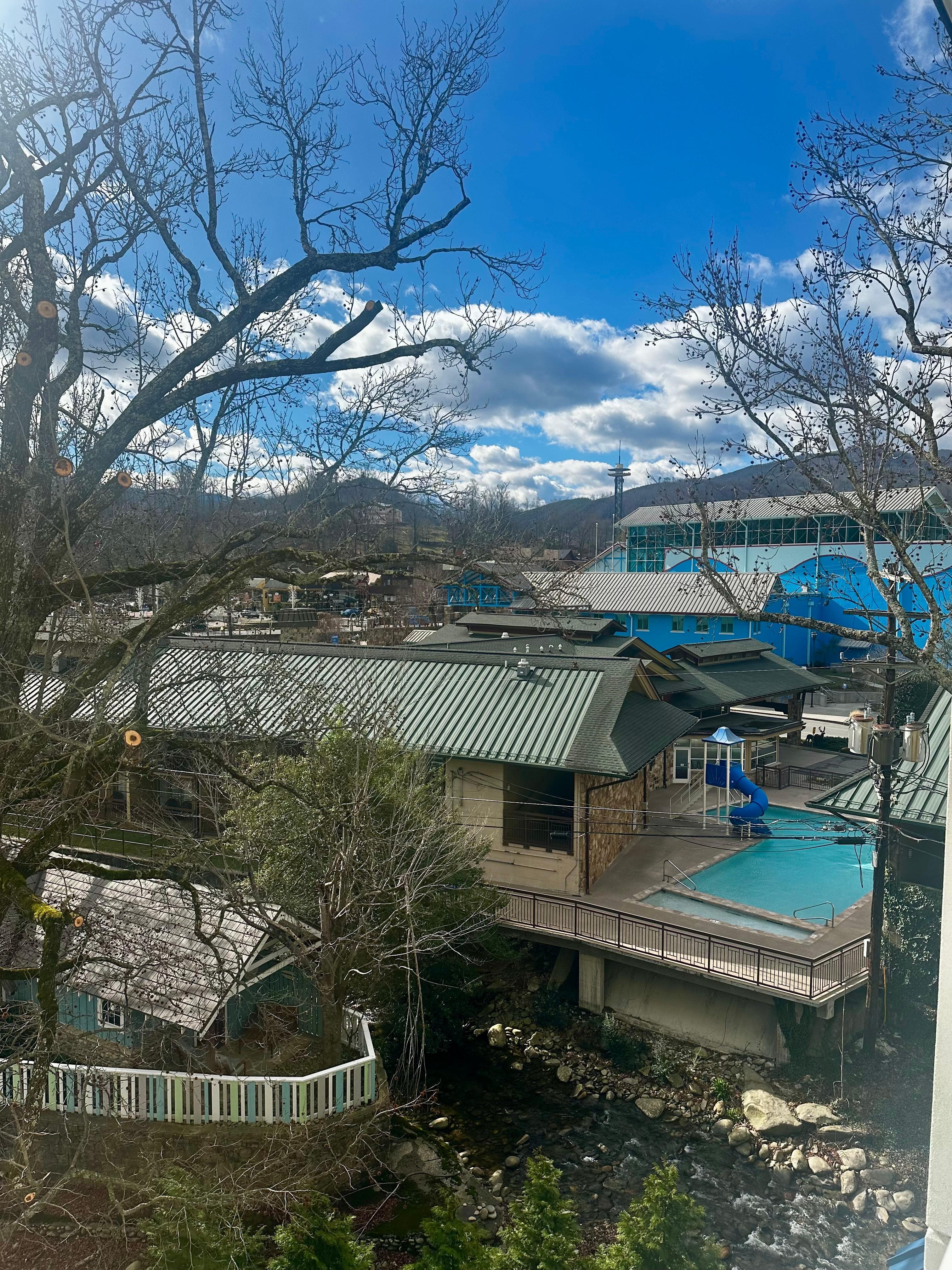 Great view from the balcony, still private and secluded 