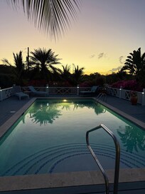 Villa perfect orientation for sunsets