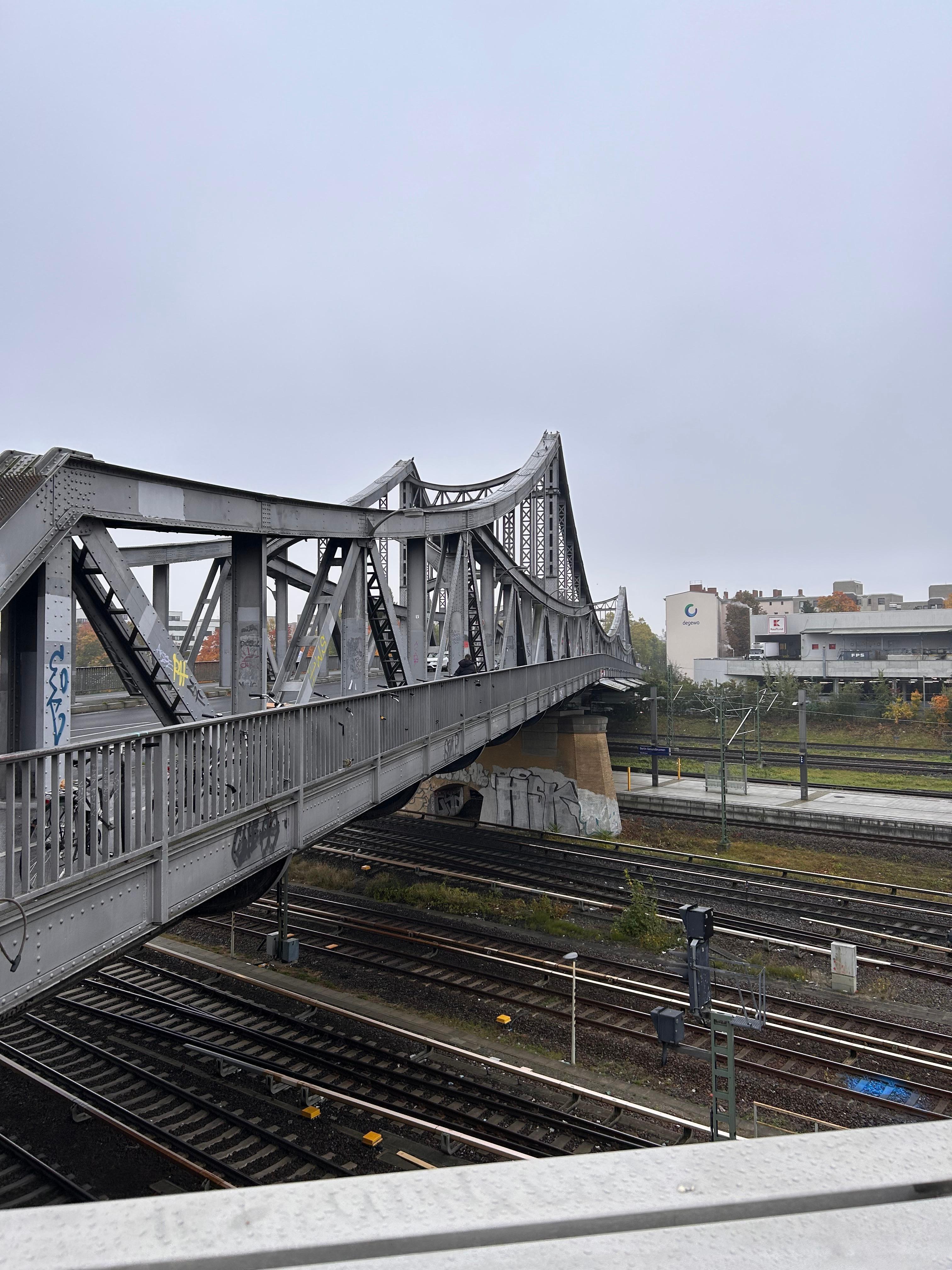 fußläufig s-bahn / u-bahn station