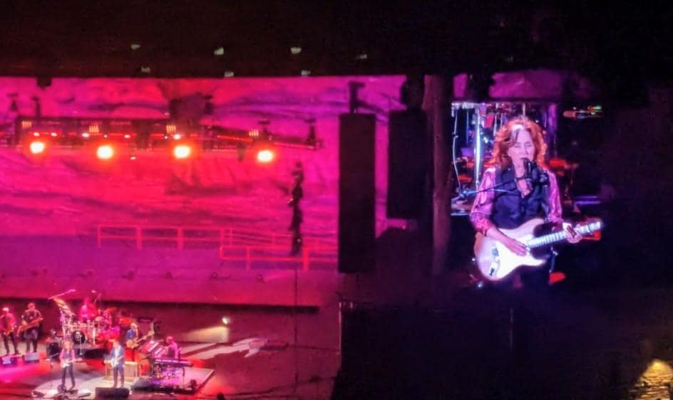 Red rocks amphitheatre within commuting distance and awesome experience!